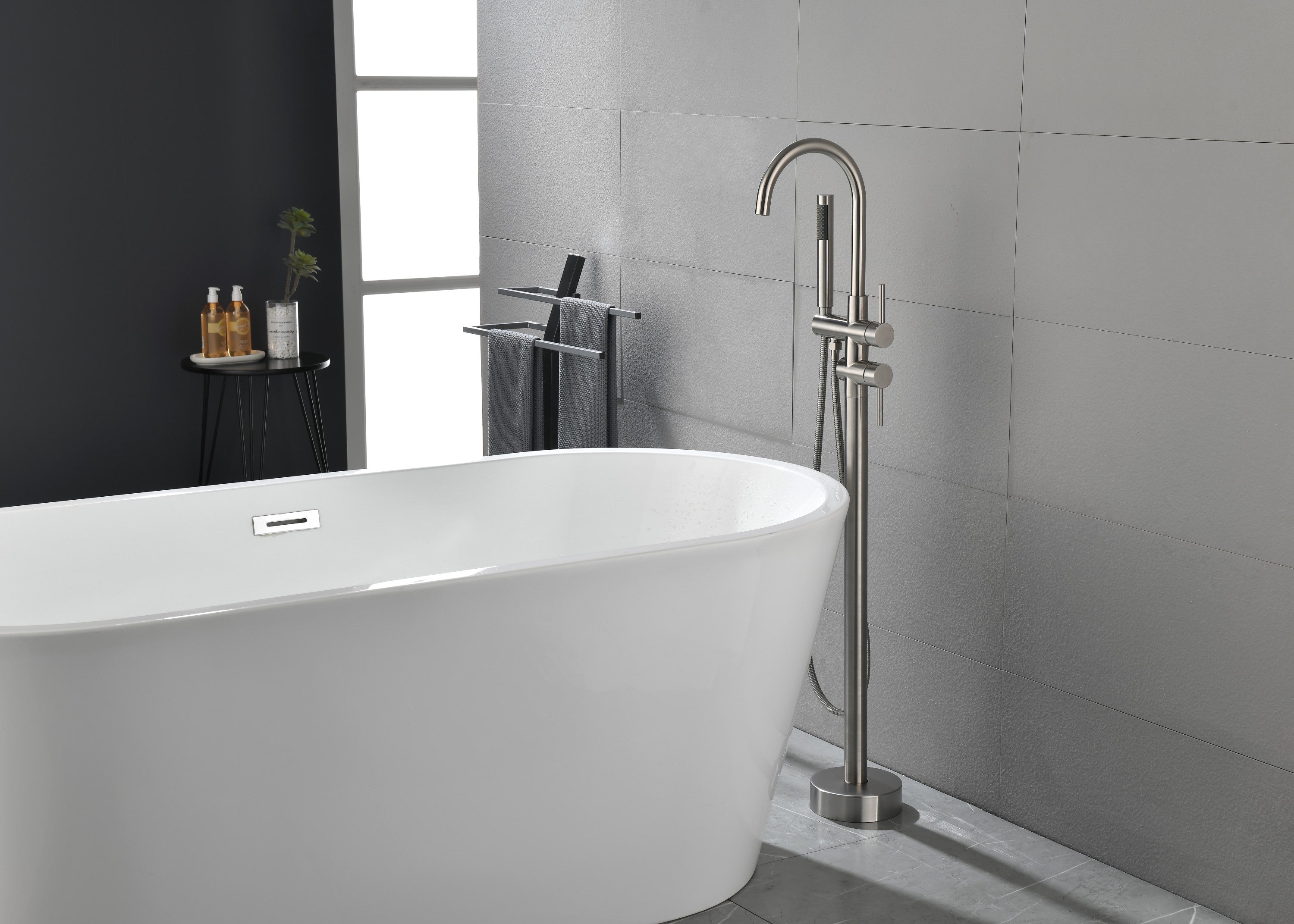 Floor Mounted Tub Faucet High Flow Freestanding Tub Filler with Handheld Shower Swivel
