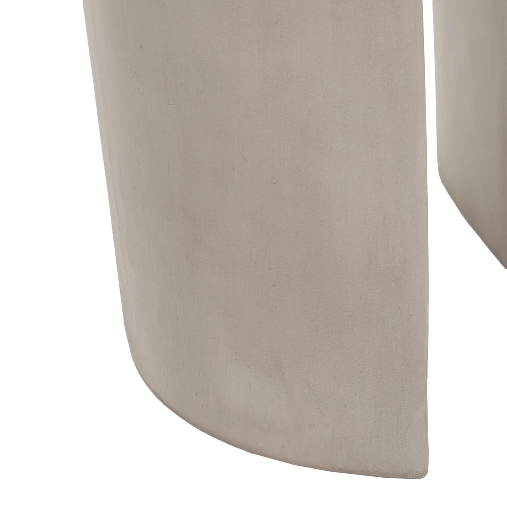 Outdoor Side Table Round Concrete Light Gray U-Shape Base 16in