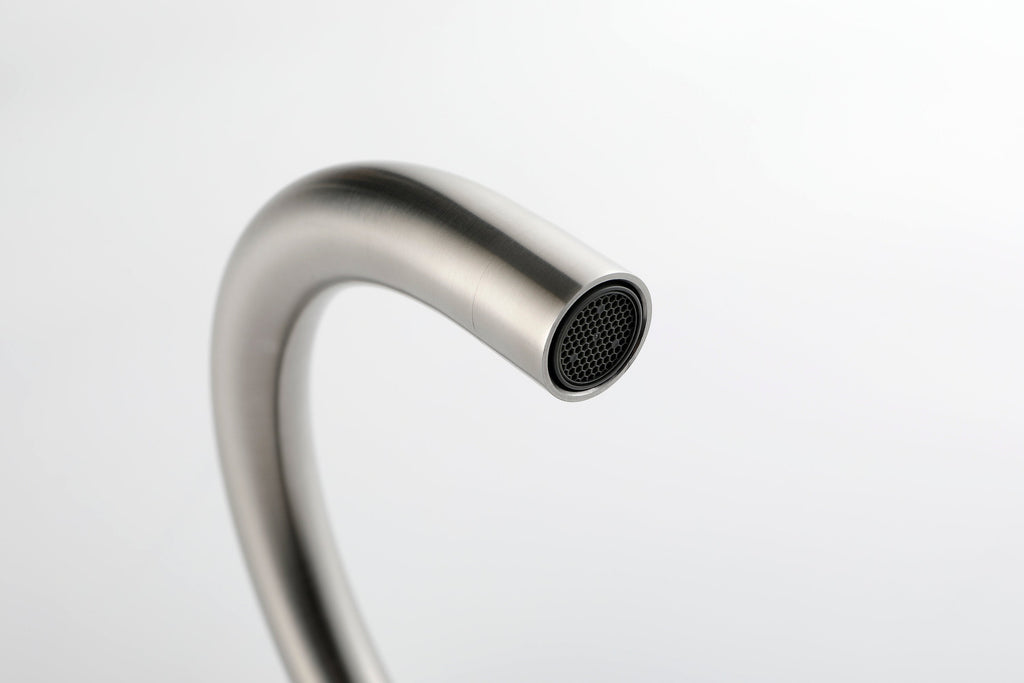 Floor Mounted Tub Faucet High Flow Freestanding Tub Filler with Handheld Shower Swivel