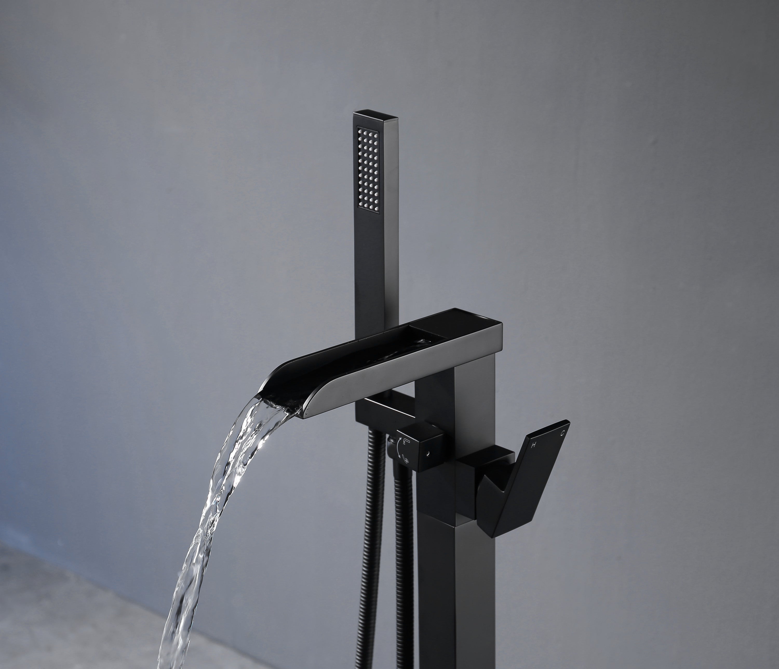 Floor Mounted Tub Faucet High Flow Freestanding Tub Filler with Handheld Shower Head